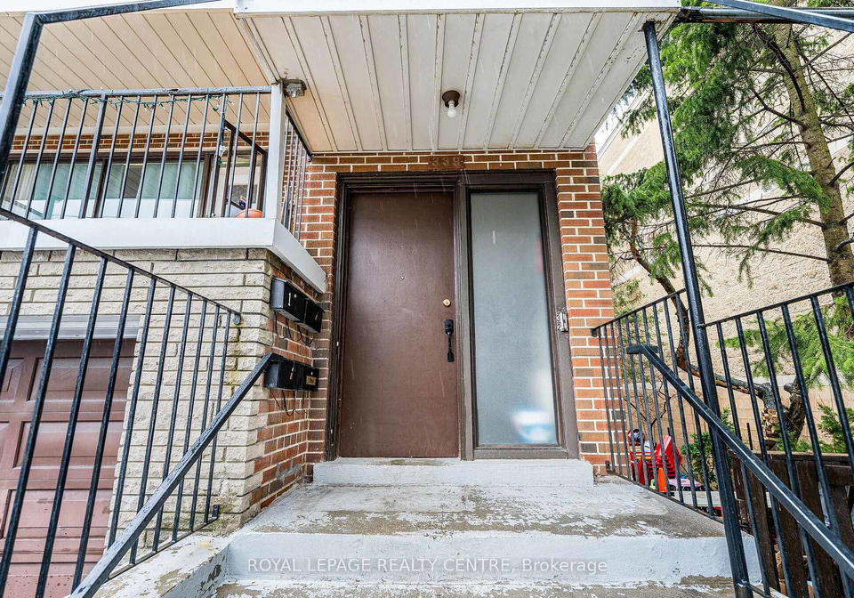 339-sheppard-avenue-e-north-york-ontario-c13100958