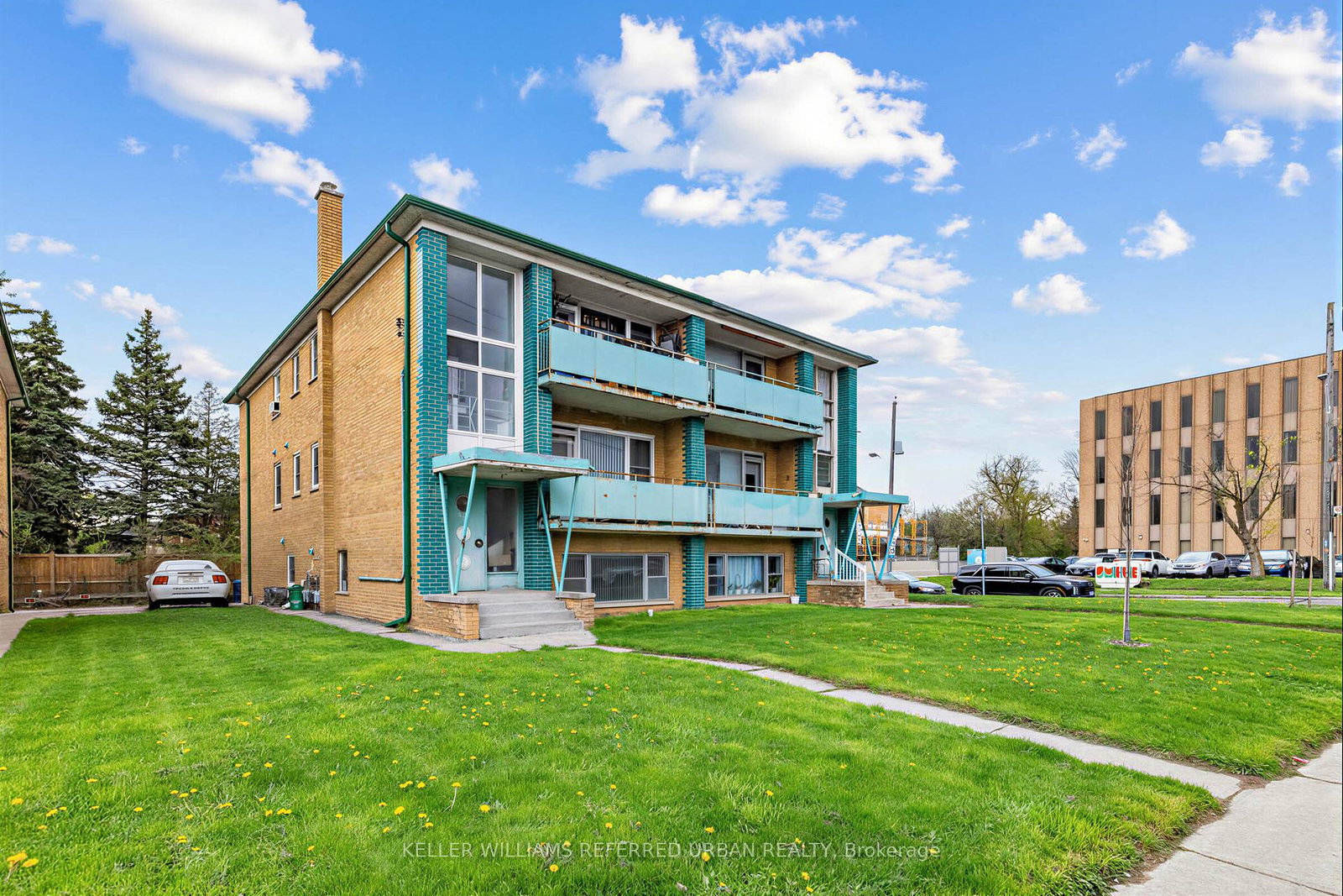 3867-bathurst-street-toronto-ontario-c13101604
