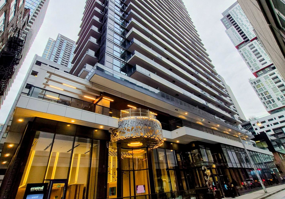 38-widmer-street-toronto-ontario-c13102146