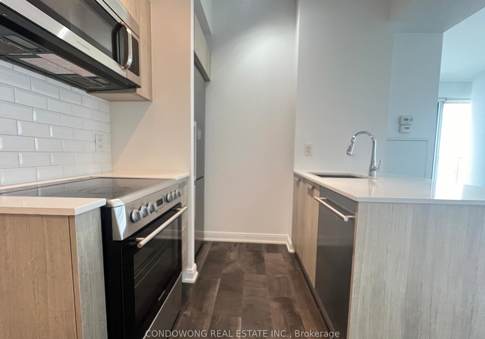 42-charles-street-e-toronto-ontario-c13102160