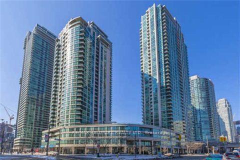 16-yonge-street-toronto-ontario-c13102316