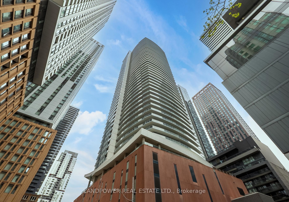 21-widmer-street-toronto-ontario-c13102494