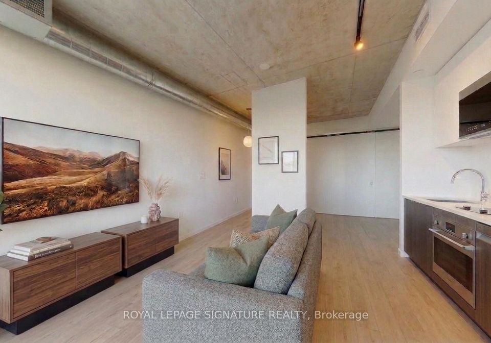 21-lawren-harris-square-toronto-ontario-c13102514