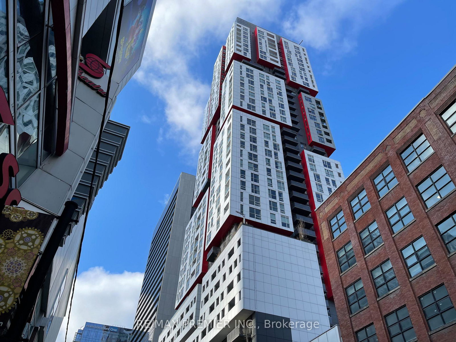 318-richmond-street-w-toronto-ontario-c13102526