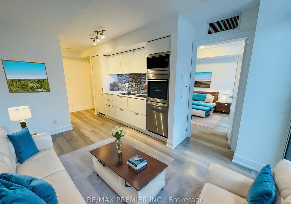 318-richmond-street-w-toronto-ontario-c13102526