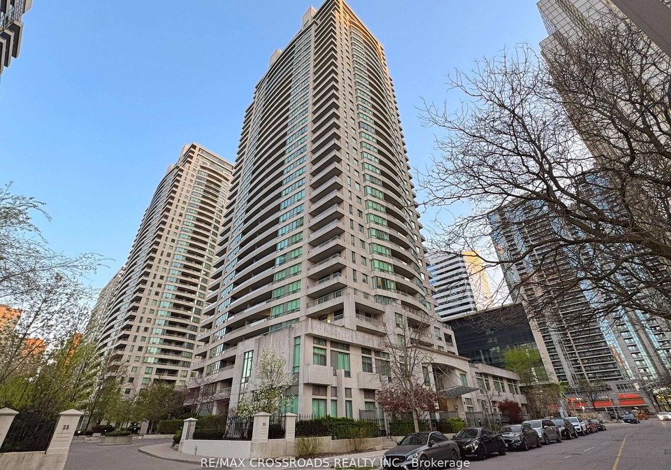 23-hollywood-avenue-north-york-ontario-c13102824