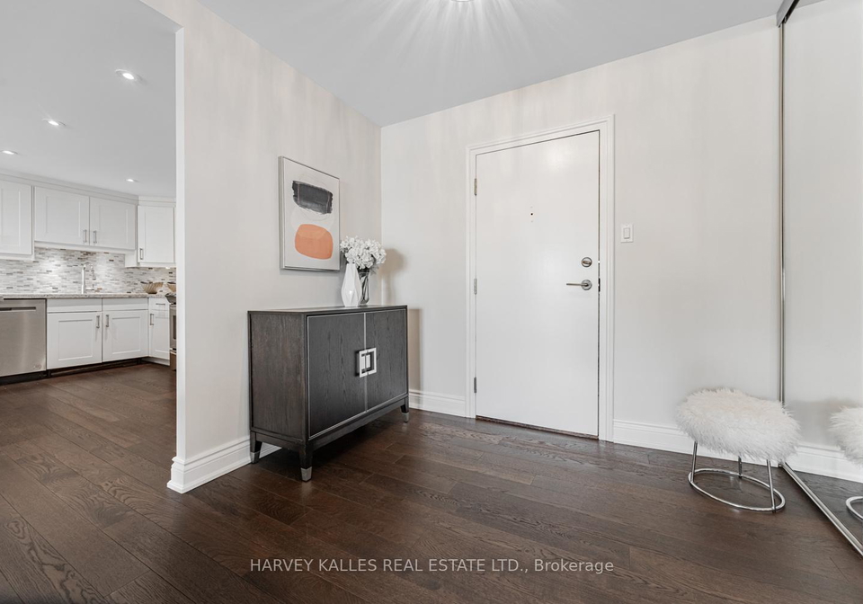 18-lower-village-gate-toronto-ontario-c13102862