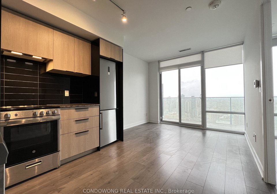 501-yonge-street-toronto-ontario-c13102920