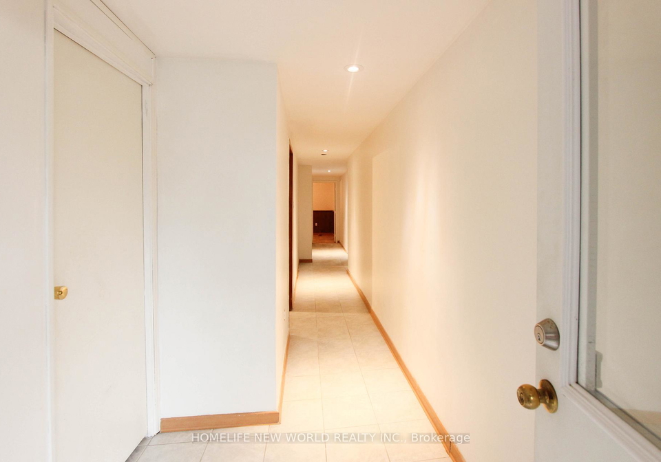 135-pineway-boulevard-north-york-ontario-c13103090