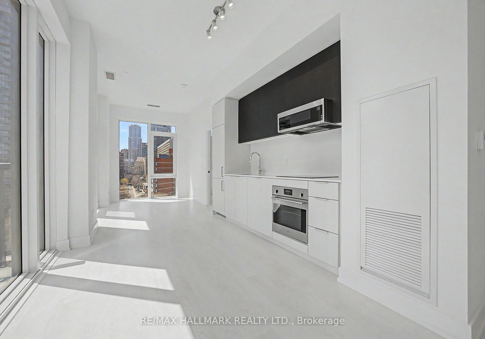308-jarvis-street-toronto-ontario-c13103330