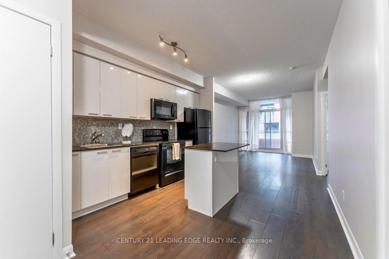 15-bruyeres-mews-toronto-ontario-c13103460