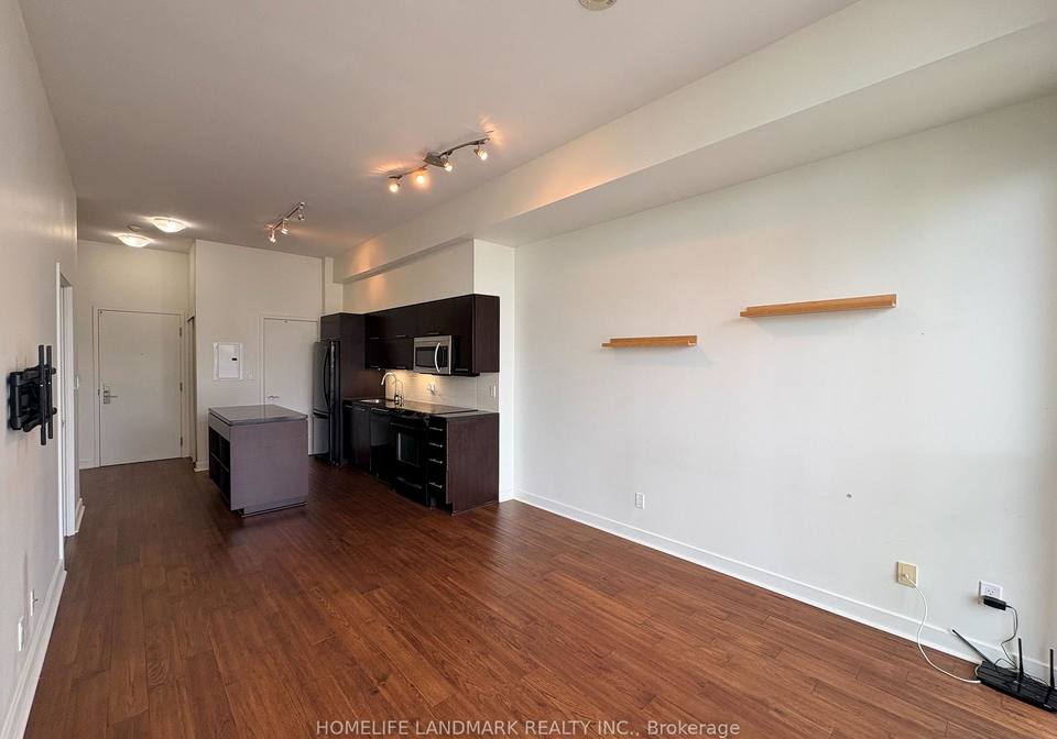 126-simcoe-street-toronto-ontario-c13103638