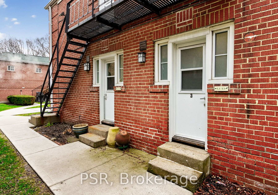 1365-bayview-avenue-east-york-ontario-c13103700