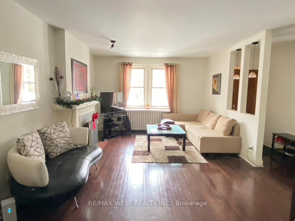 305-st-clair-avenue-e-toronto-ontario-c13104324