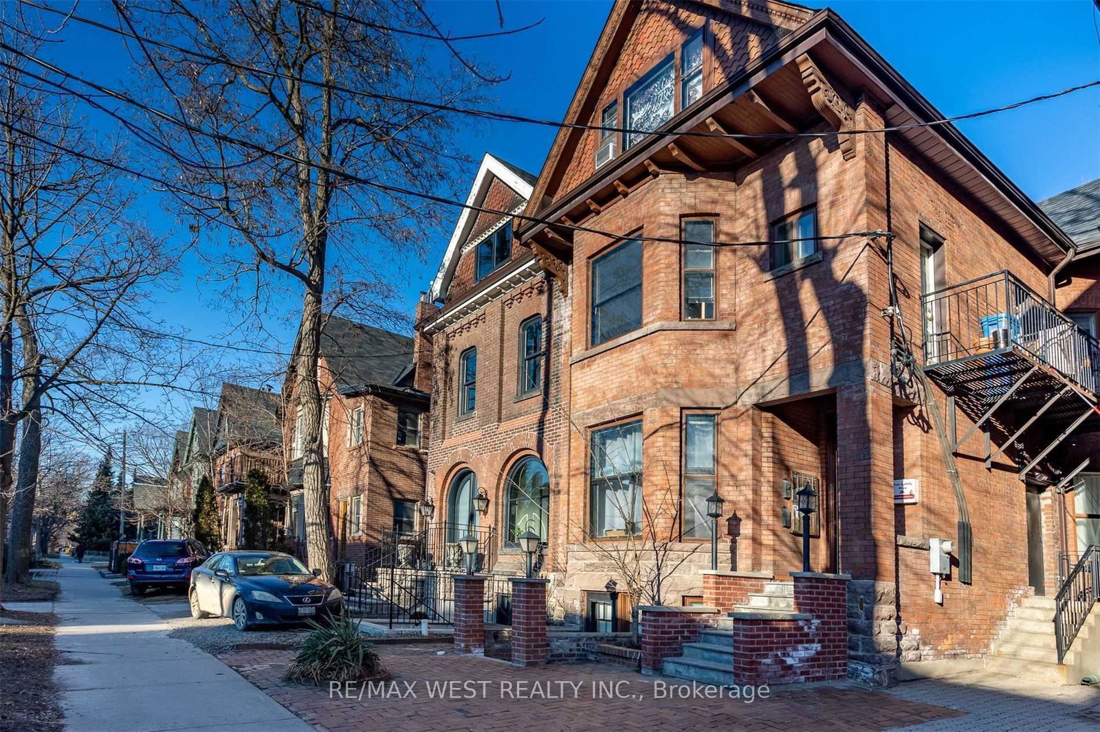 125-madison-avenue-toronto-ontario-c13104546