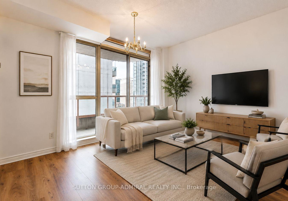 736-bay-street-toronto-ontario-c13104564