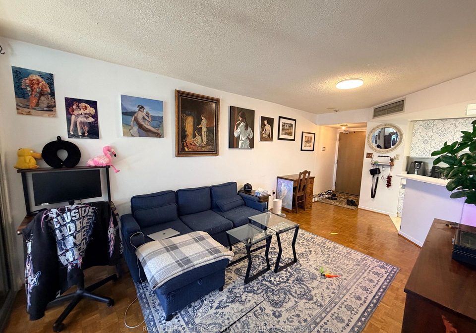 1001-bay-street-toronto-ontario-c13104688