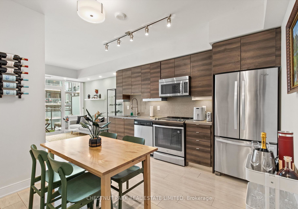 525-adelaide-street-w-toronto-ontario-c13105154