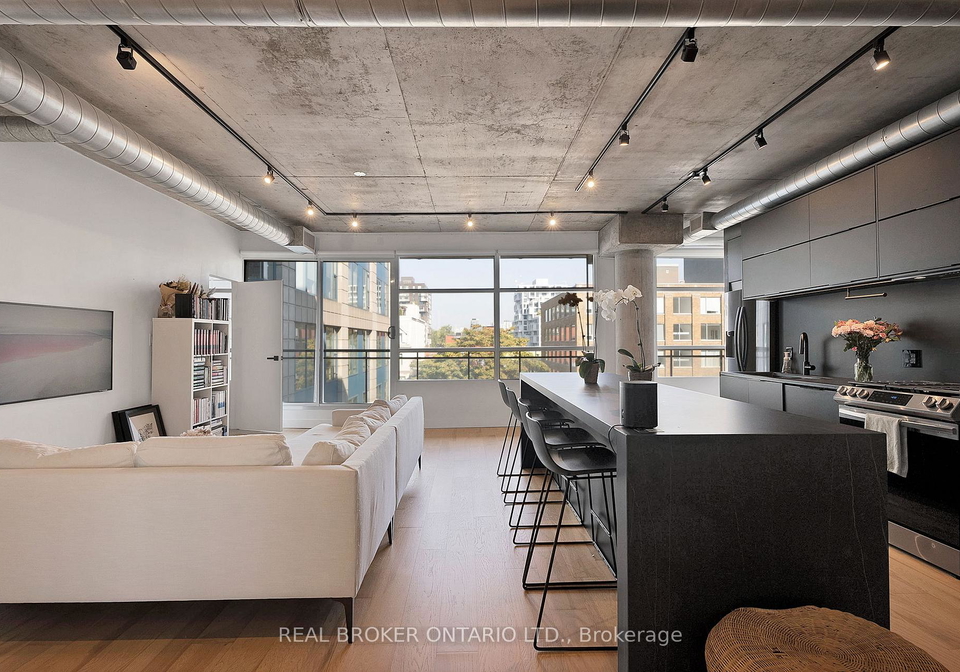 42-camden-street-toronto-ontario-c13105264