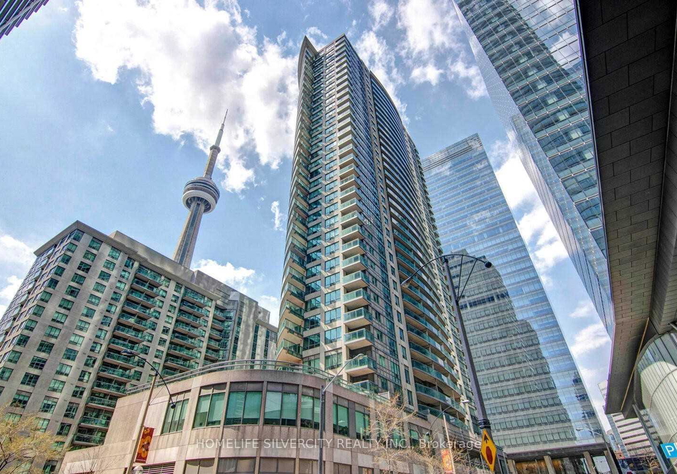 30-grand-trunk-crescent-toronto-ontario-c13105906