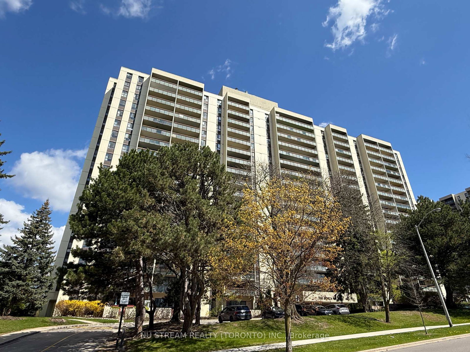 260-seneca-hill-drive-north-york-ontario-c13105984