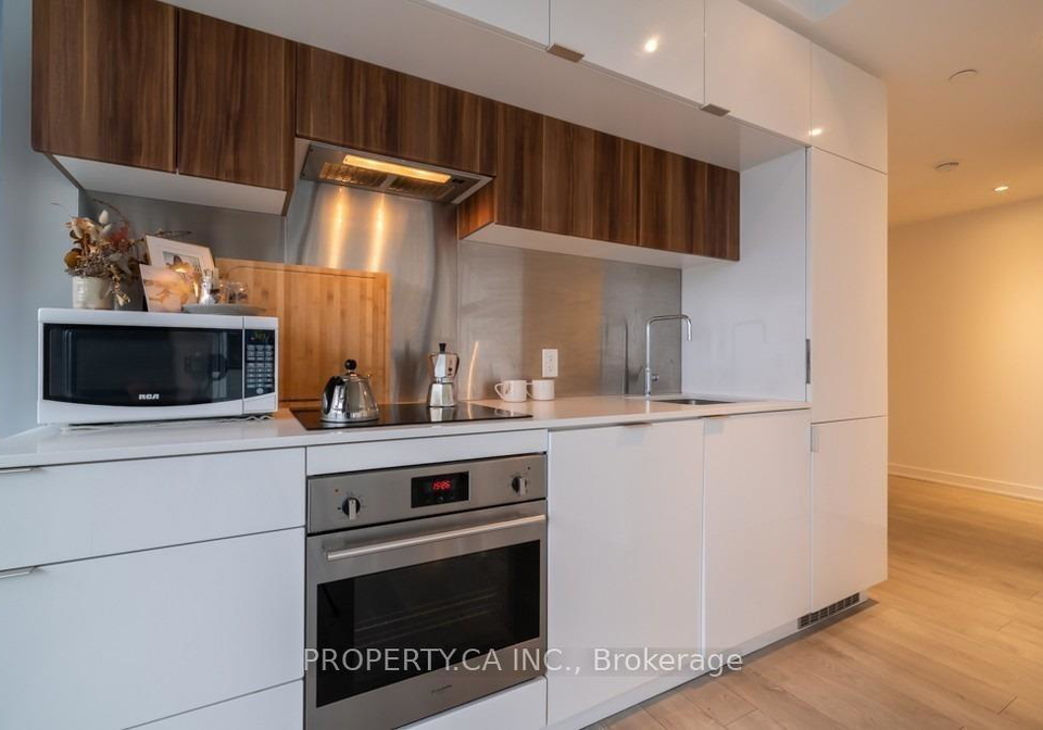 185-roehampton-avenue-toronto-ontario-c13105990