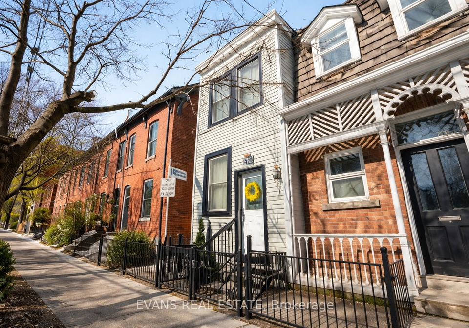 448-gerrard-street-e-toronto-ontario-c13106040