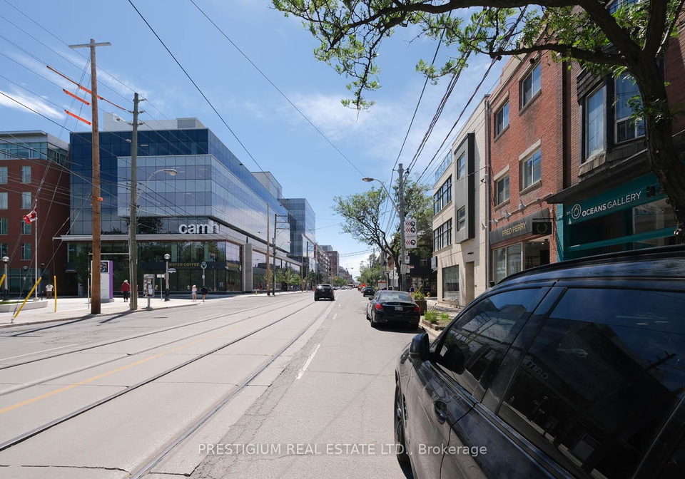 940a-queen-street-w-toronto-ontario-c13106046