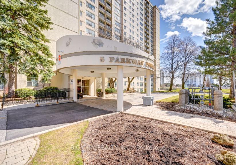 5-parkway-forest-drive-north-york-ontario-c13106096