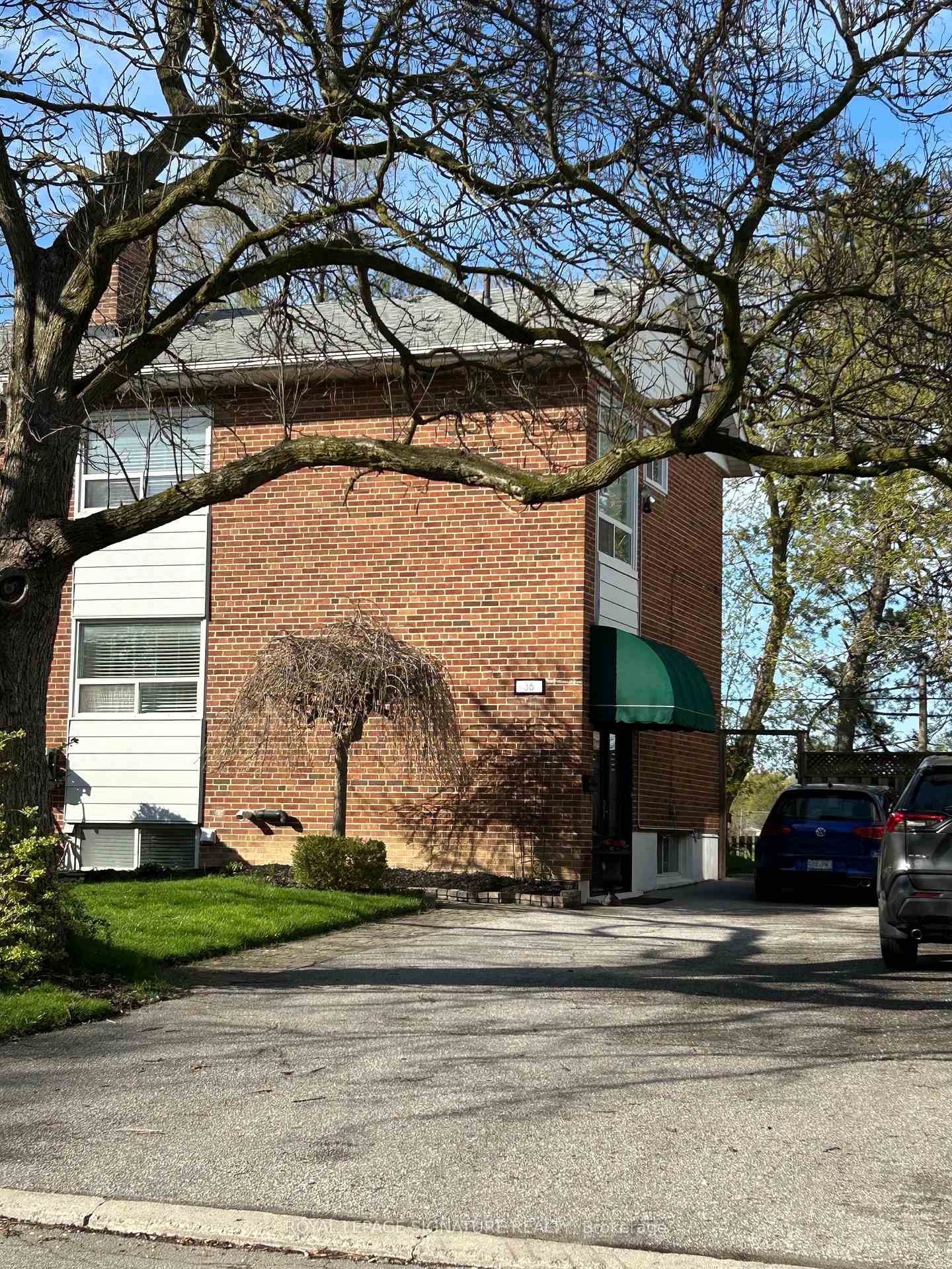 36-langbourne-place-north-york-ontario-c13106106