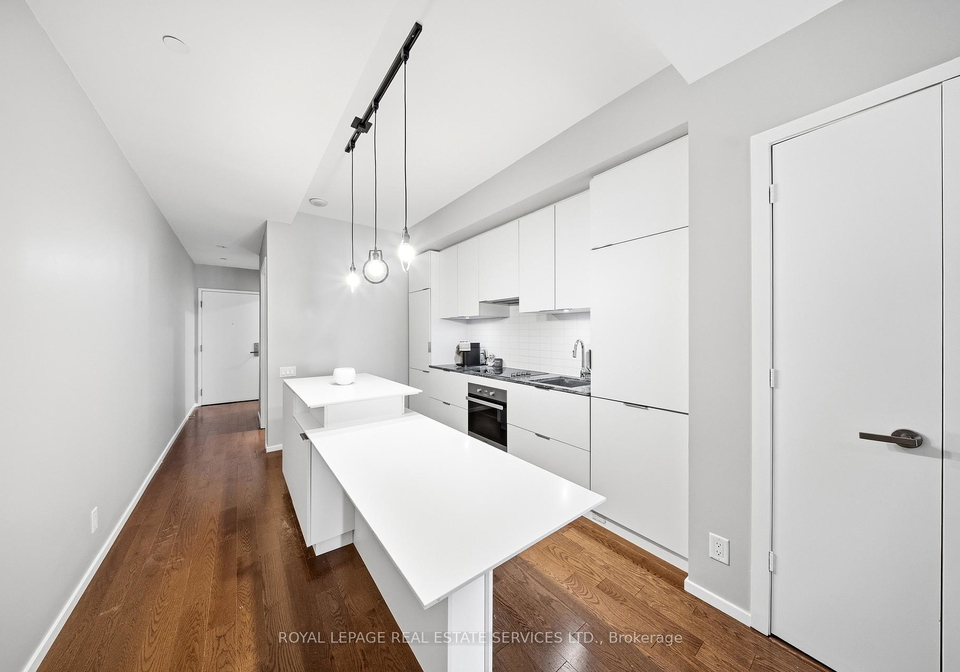 5-st-joseph-street-toronto-ontario-c13106158