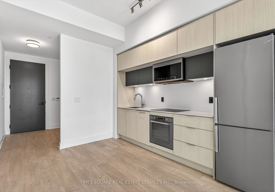 25-adra-grado-way-north-york-ontario-c13106204