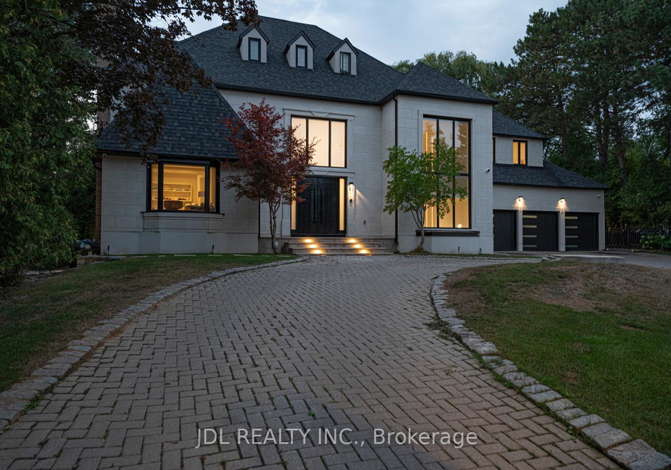 19-fifeshire-road-north-york-ontario-c13106346