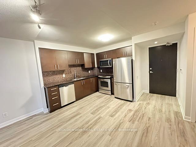 17-anndale-drive-north-york-ontario-c13106494