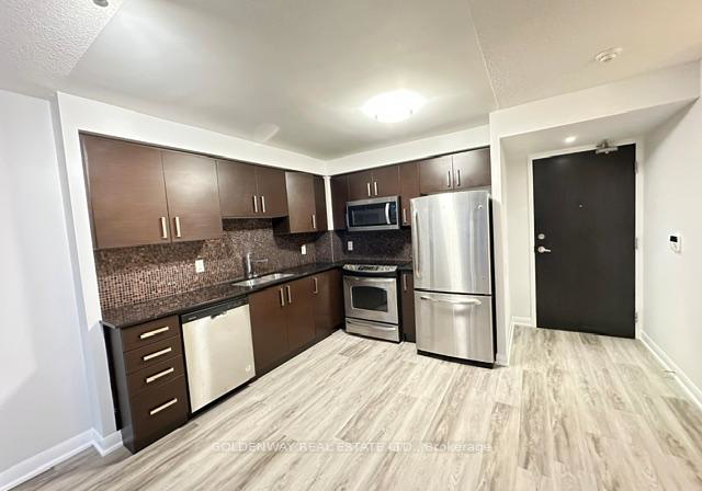 17-anndale-drive-north-york-ontario-c13106494