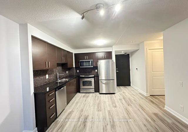 17-anndale-drive-north-york-ontario-c13106494