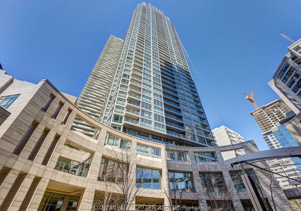 2191-yonge-street-toronto-ontario-c13106722
