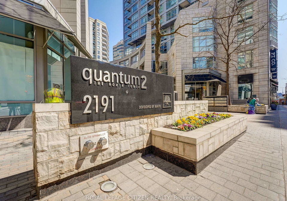 2191-yonge-street-toronto-ontario-c13106722
