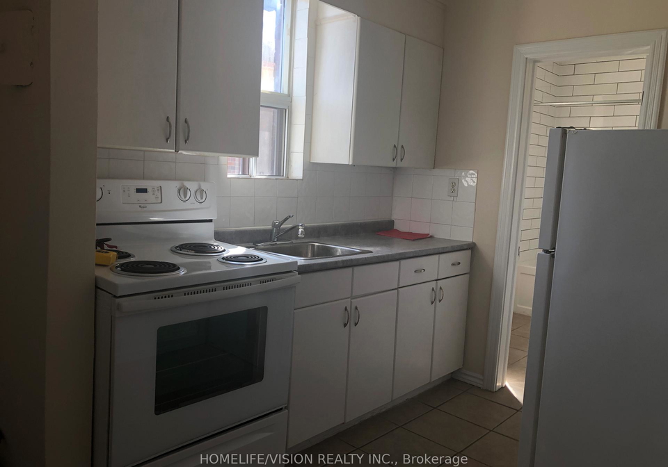 421-sutherland-drive-east-york-ontario-c13106786