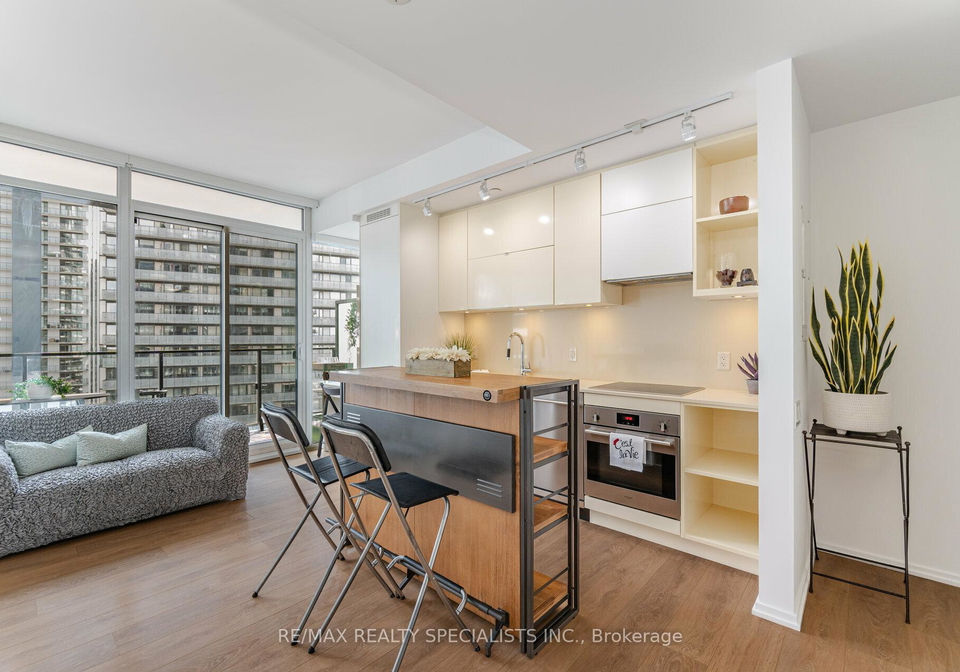 125-peter-street-toronto-ontario-c13106850