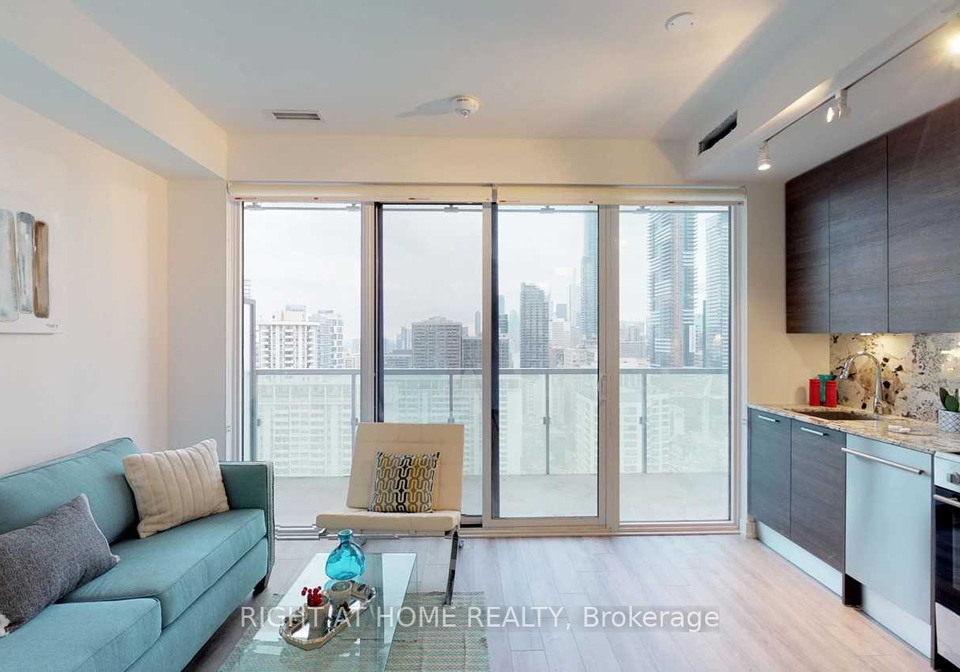 28-wellesley-street-e-toronto-ontario-c13106886