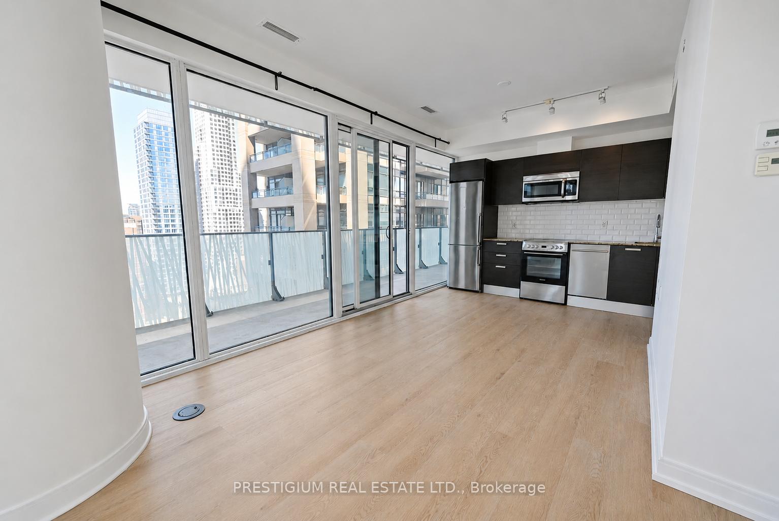 42-charles-street-e-toronto-ontario-c13107126