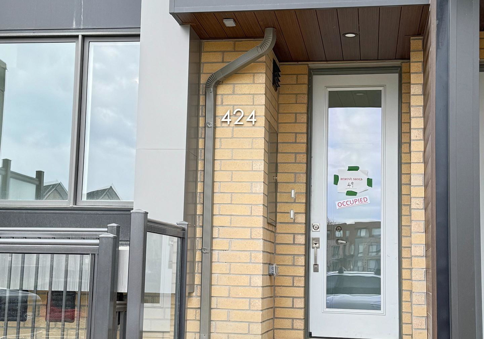424-lawrence-heights-way-toronto-ontario-c13107284