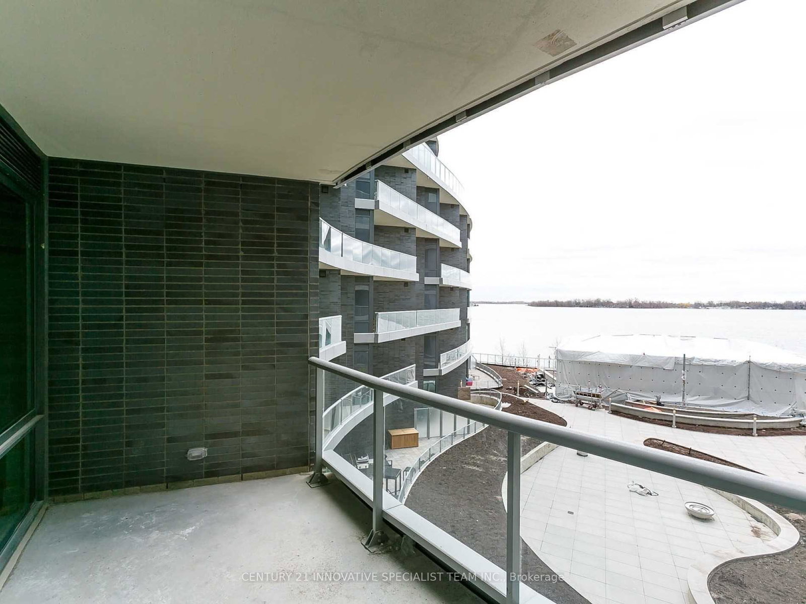 1-edgewater-drive-toronto-ontario-c13107650