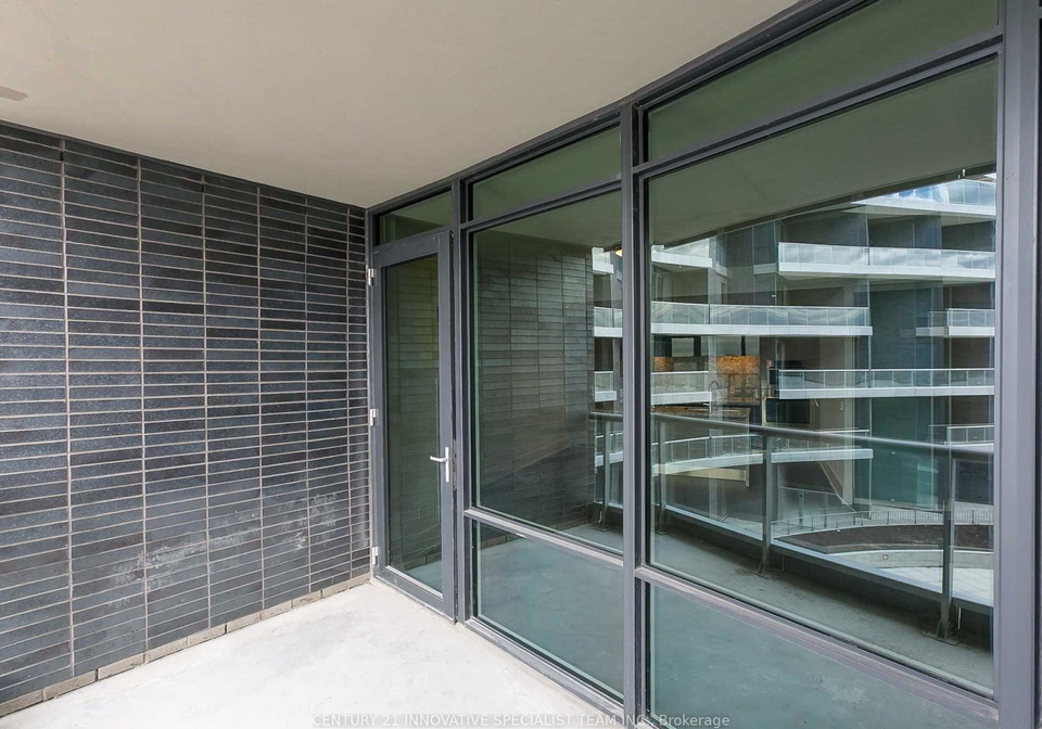 1-edgewater-drive-toronto-ontario-c13107650