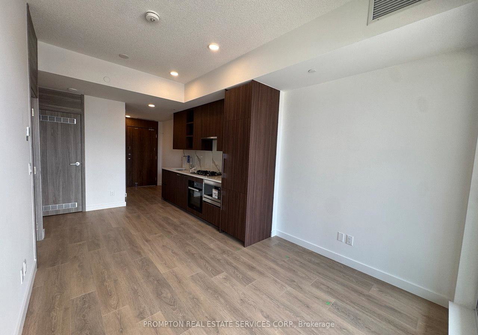 75-billes-heights-north-york-ontario-c13107706