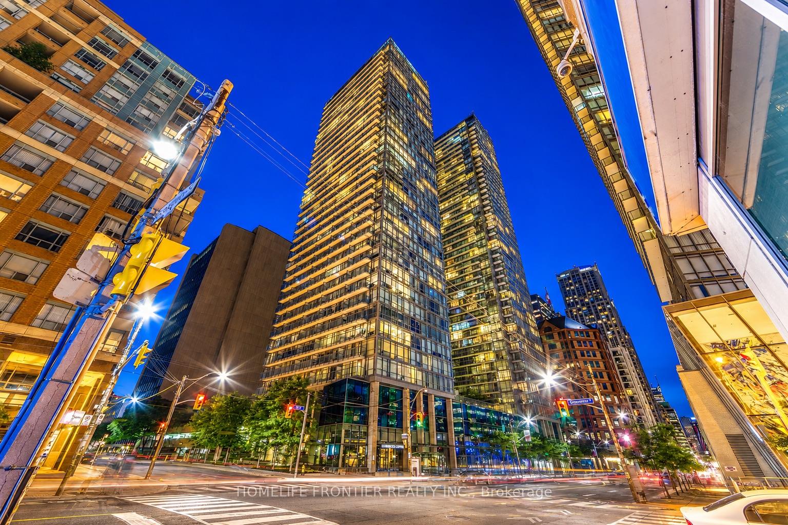37-grosvenor-street-toronto-ontario-c13107812