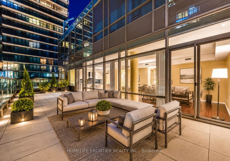 37-grosvenor-street-toronto-ontario-c13107812