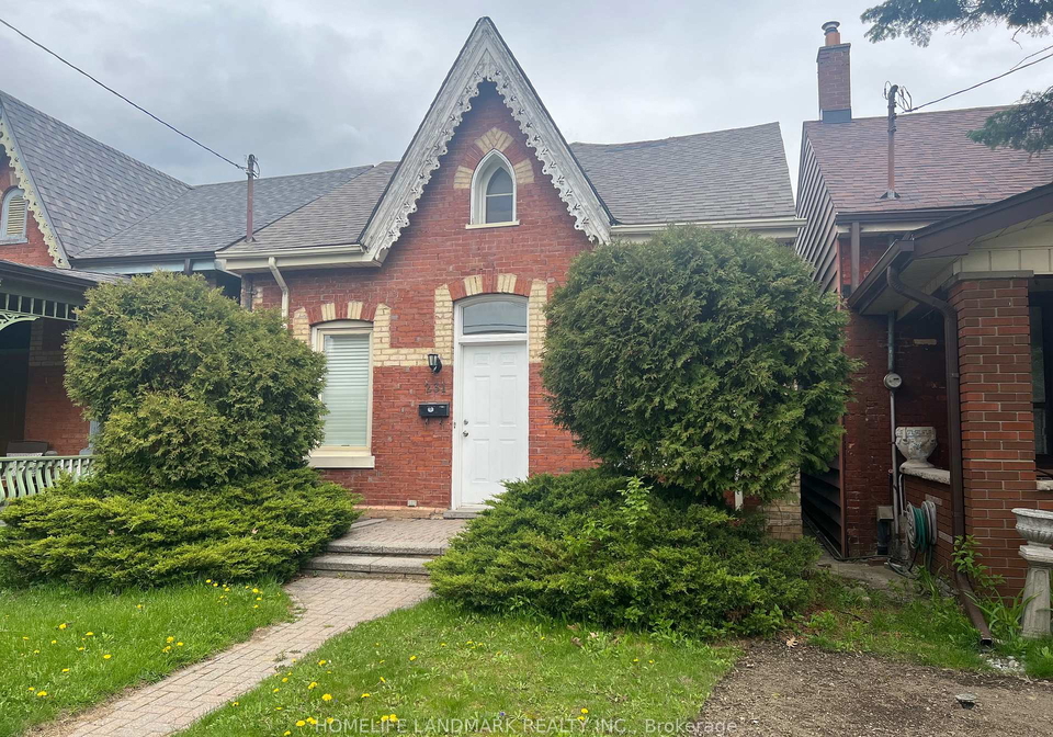 231-clinton-street-toronto-ontario-c13107898