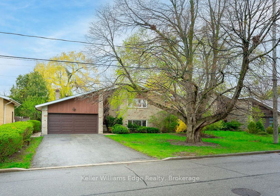 315-homewood-avenue-toronto-ontario-c13107936